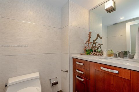 Condominio en alquiler en Miami Beach, Florida, 2 dormitorios, 89.19 m2 № 1345534 - foto 17
