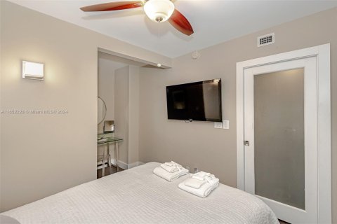 Condominio en alquiler en Miami Beach, Florida, 2 dormitorios, 89.19 m2 № 1345534 - foto 24