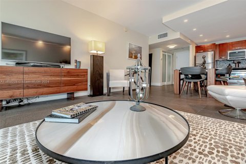 Condominio en alquiler en Miami Beach, Florida, 2 dormitorios, 89.19 m2 № 1345534 - foto 15