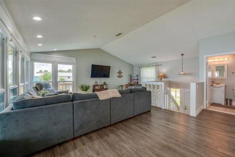 House in Daytona Beach, Florida 3 bedrooms, 175.03 sq.m. № 1858109 - photo 11