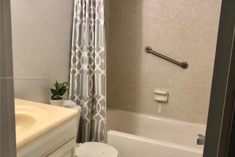 Copropriété à vendre à Fort Lauderdale, Floride: 1 chambre, 59.92 m2 № 1812225 - photo 12