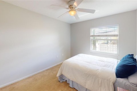Condo in Avon Park, Florida, 2 bedrooms  № 1724253 - photo 11