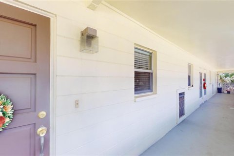 Condo in Avon Park, Florida, 2 bedrooms  № 1724253 - photo 26