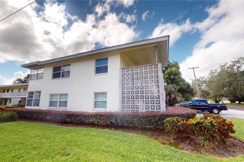 Condo in Avon Park, Florida, 2 bedrooms  № 1724253 - photo 16