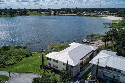 Condo in Avon Park, Florida, 2 bedrooms  № 1724253 - photo 21
