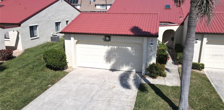 House in Punta Gorda, Florida 3 bedrooms, 147.06 sq.m. № 1536516