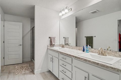 House in Parrish, Florida 4 bedrooms, 203.55 sq.m. № 2142855 - photo 20