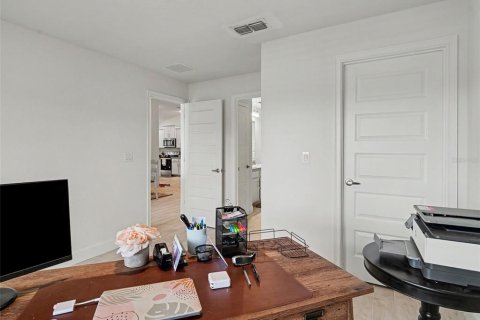 House in Parrish, Florida 4 bedrooms, 203.55 sq.m. № 2142855 - photo 12