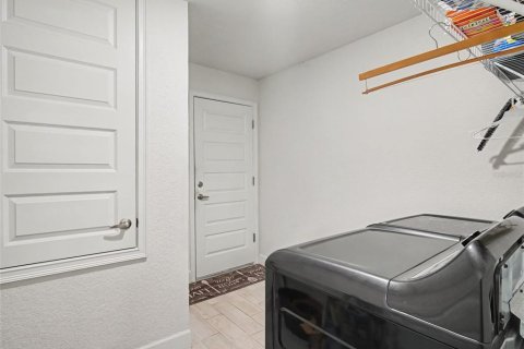 House in Parrish, Florida 4 bedrooms, 203.55 sq.m. № 2142855 - photo 23