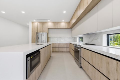 Adosado en venta en Fort Lauderdale, Florida, 3 dormitorios, 252.97 m2 № 2268475 - foto 10