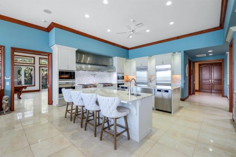 House in Englewood, Florida 6 bedrooms, 1188.13 sq.m. № 1911773 - photo 17