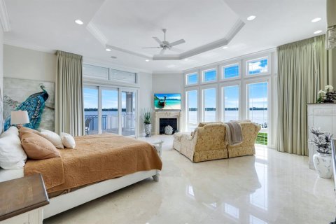 House in Englewood, Florida 6 bedrooms, 1188.13 sq.m. № 1911773 - photo 26