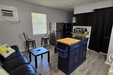 Appartement à louer à Sarasota, Floride: 1 chambre, 74.32 m2 № 2415258 - photo 6
