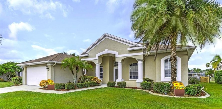 Villa ou maison à Lutz, Floride 3 chambres, 184.04 m2 № 1877205