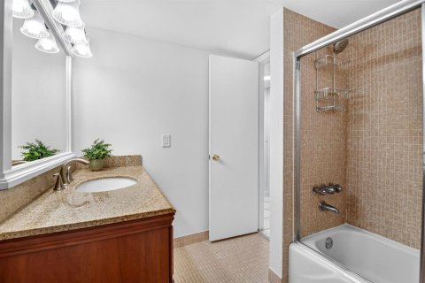Copropriété à vendre à Boynton Beach, Floride: 2 chambres, 113.71 m2 № 2174292 - photo 12