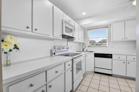 Copropriété à vendre à Boynton Beach, Floride: 2 chambres, 113.71 m2 № 2174292 - photo 14
