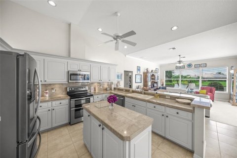 House in Sarasota, Florida 3 bedrooms, 217.21 sq.m. № 1810212 - photo 19