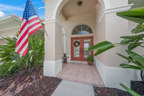 House in Sarasota, Florida 3 bedrooms, 217.21 sq.m. № 1810212 - photo 9
