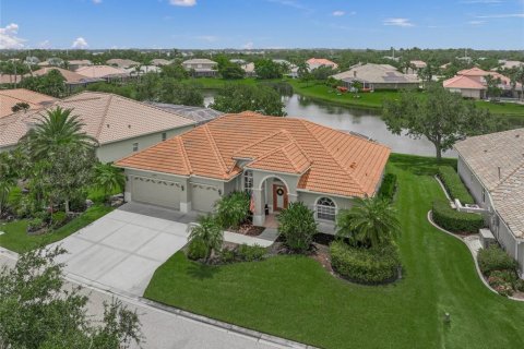 House in Sarasota, Florida 3 bedrooms, 217.21 sq.m. № 1810212 - photo 5