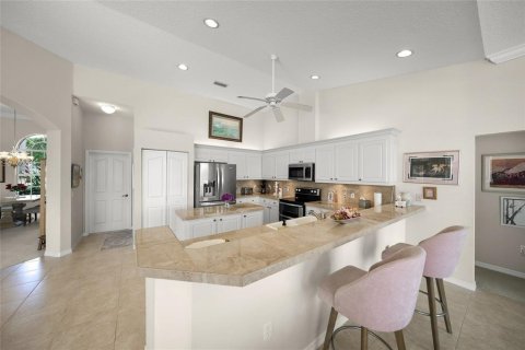 House in Sarasota, Florida 3 bedrooms, 217.21 sq.m. № 1810212 - photo 17