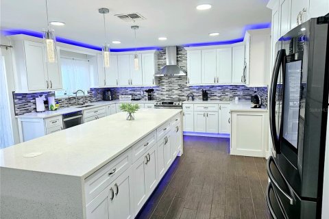 Villa ou maison à vendre à Davenport, Floride: 5 chambres, 263.38 m2 № 2280619 - photo 6