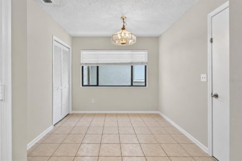 Villa ou maison à vendre à Lake Mary, Floride: 4 chambres, 167.32 m2 № 2399048 - photo 12