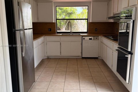 Villa ou maison à vendre à Miami, Floride: 4 chambres, 194.72 m2 № 2055524 - photo 20