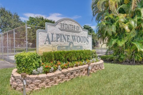 Touwnhouse à louer à Davie, Floride: 3 chambres, 225.29 m2 № 1926198 - photo 1