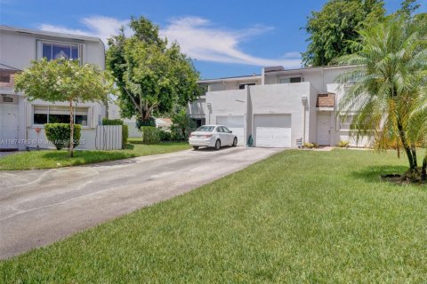 Touwnhouse à louer à Davie, Floride: 3 chambres, 225.29 m2 № 1926198 - photo 6
