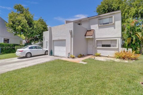 Touwnhouse à louer à Davie, Floride: 3 chambres, 225.29 m2 № 1926198 - photo 4