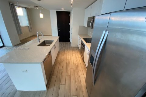 Condominio en venta en Miami, Florida, 1 dormitorio, 76.27 m2 № 2088588 - foto 5