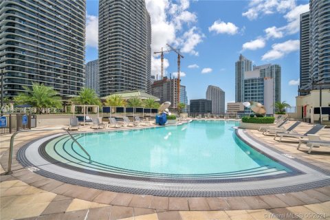 Condominio en venta en Miami, Florida, 1 dormitorio, 76.27 m2 № 2088588 - foto 18