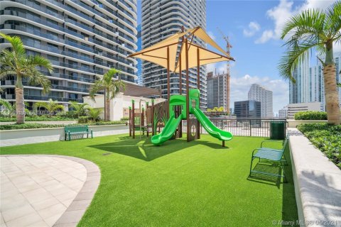 Condominio en venta en Miami, Florida, 1 dormitorio, 76.27 m2 № 2088588 - foto 16