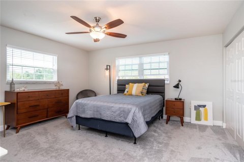 Condominio en alquiler en Gulfport, Florida, 2 dormitorios, 107.77 m2 № 1816940 - foto 17