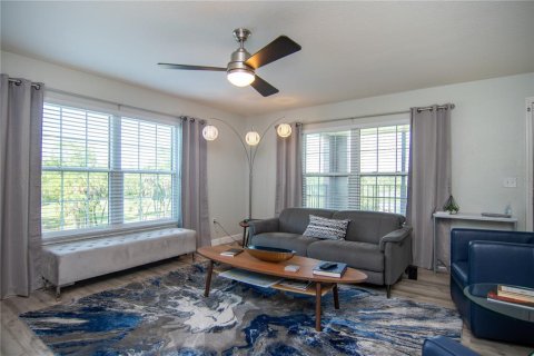 Condominio en alquiler en Gulfport, Florida, 2 dormitorios, 107.77 m2 № 1816940 - foto 8