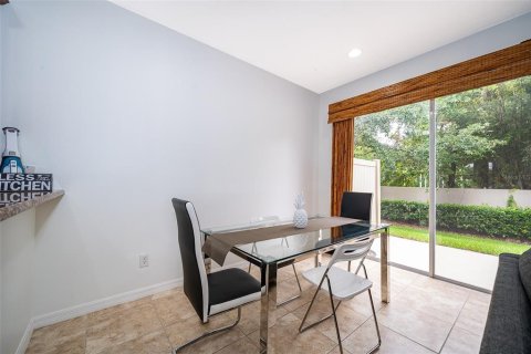 Townhouse in Oviedo, Florida 3 bedrooms, 136.66 sq.m. № 1780907 - photo 13