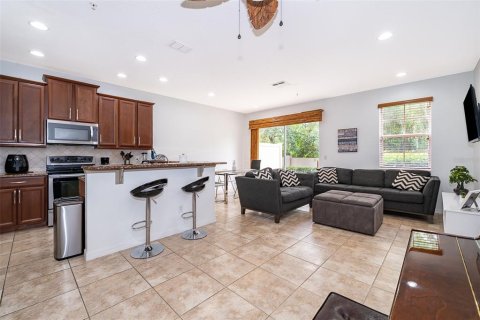 Townhouse in Oviedo, Florida 3 bedrooms, 136.66 sq.m. № 1780907 - photo 7