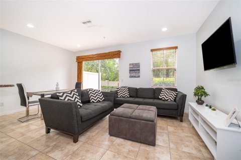 Townhouse in Oviedo, Florida 3 bedrooms, 136.66 sq.m. № 1780907 - photo 11