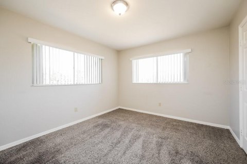 Casa en alquiler en Cape Coral, Florida, 3 dormitorios, 184.5 m2 № 2100256 - foto 13
