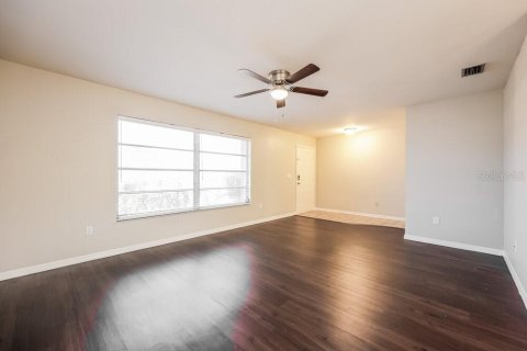 Casa en alquiler en Cape Coral, Florida, 3 dormitorios, 184.5 m2 № 2100256 - foto 8