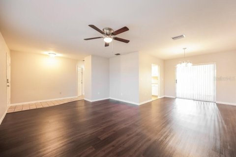 Casa en alquiler en Cape Coral, Florida, 3 dormitorios, 184.5 m2 № 2100256 - foto 7