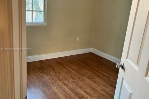 Touwnhouse à louer à Aventura, Floride: 3 chambres, 132.29 m2 № 1983113 - photo 28