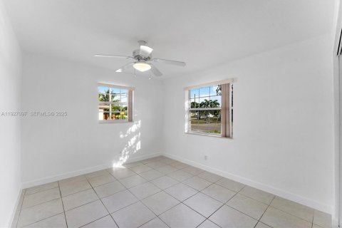 Casa en venta en Davie, Florida, 3 dormitorios, 126.35 m2 № 1986776 - foto 16