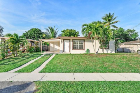 Casa en venta en Davie, Florida, 3 dormitorios, 126.35 m2 № 1986776 - foto 1