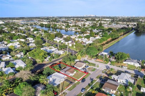 Casa en venta en Davie, Florida, 3 dormitorios, 126.35 m2 № 1986776 - foto 23