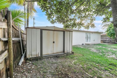 Casa en venta en Davie, Florida, 3 dormitorios, 126.35 m2 № 1986776 - foto 20