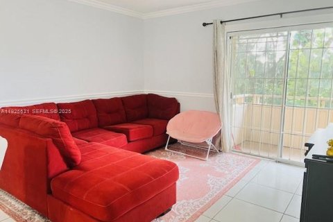 Condominio en venta en Hialeah, Florida, 1 dormitorio, 61.32 m2 № 1984272 - foto 8