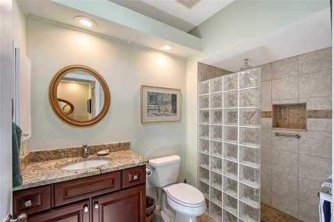 Copropriété à vendre à Sarasota, Floride: 3 chambres, 176.51 m2 № 1834636 - photo 17