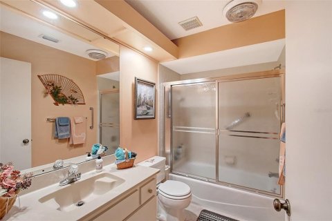 Copropriété à vendre à Sarasota, Floride: 3 chambres, 176.51 m2 № 1834636 - photo 23