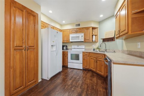 Adosado en venta en Orlando, Florida, 3 dormitorios, 126.16 m2 № 2202300 - foto 11